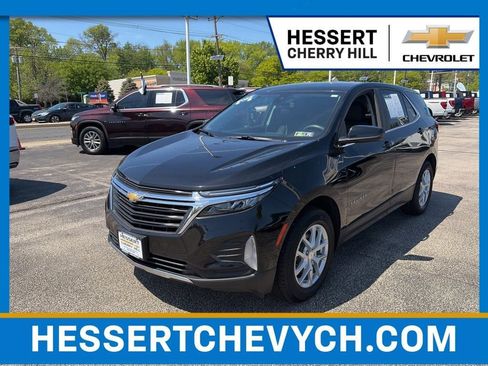 Certified 2022 Chevrolet Equinox LT AWD/4WD image 1