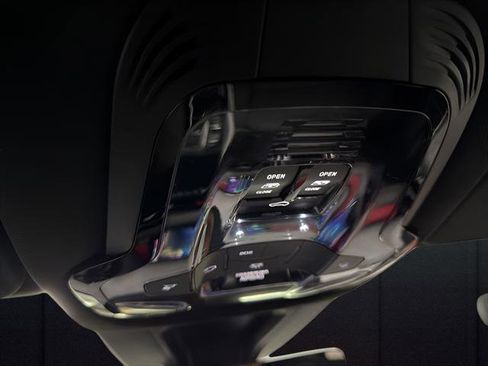 Used 2024 Alfa Romeo Tonale Ti image 25