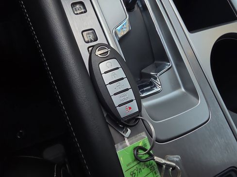 Used 2023 Nissan Murano SL w/ Cargo Package image 43