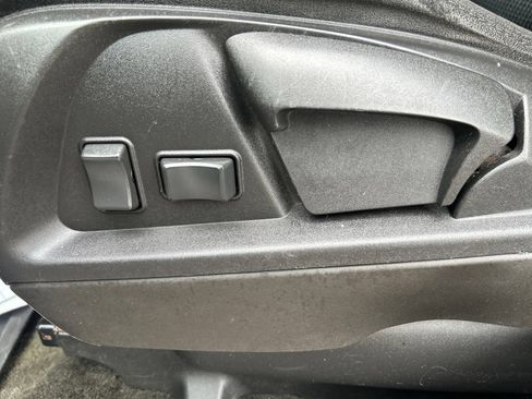 Used 2017 Chevrolet Equinox LS FWD image 21
