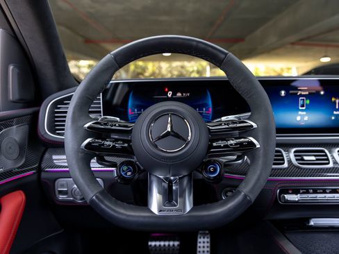 Used 2025 Mercedes-Benz GLE 63 AMG S image 30