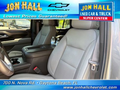 Used 2021 GMC Yukon SLT w/ Rear Media and Nav Package AWD/4WD image 19