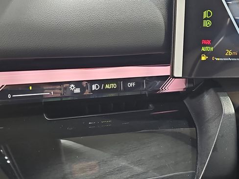 New 2026 BMW 530i xDrive 530i xDrive w/ Premium Package image 26