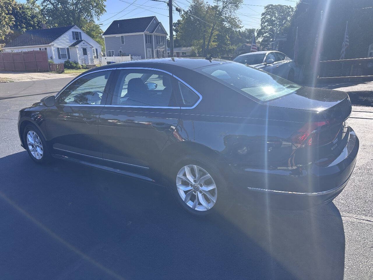 Used 2017 Volkswagen Passat 1.8T S FWD image 6