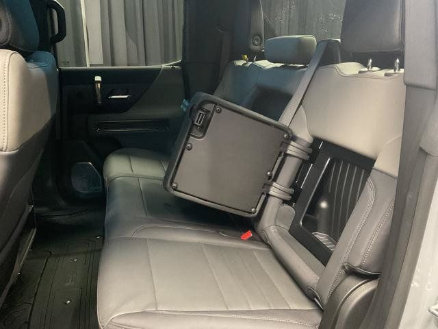 Used 2025 GMC Hummer EV 3X AWD/4WD image 9