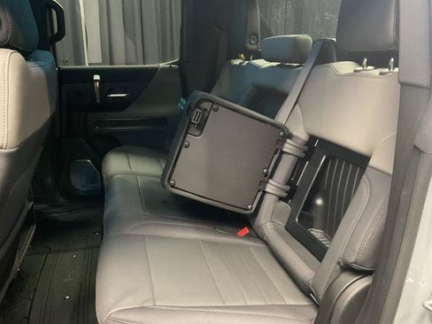 Used 2025 GMC Hummer EV 3X AWD/4WD image 9