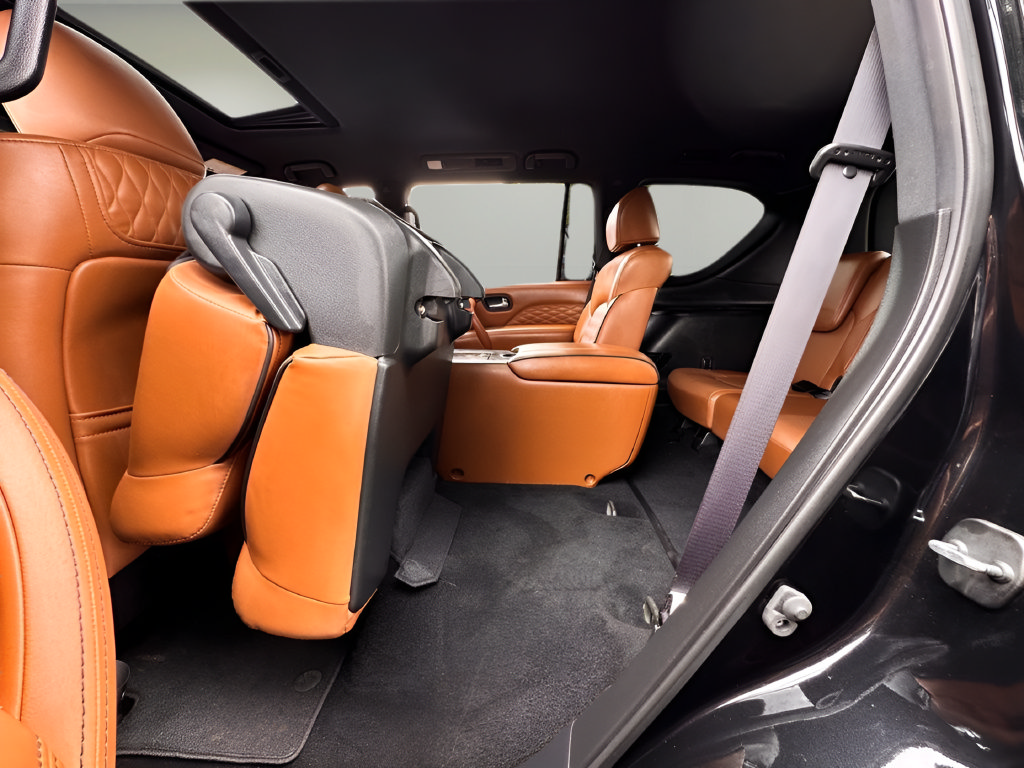 Used 2024 INFINITI QX80 Sensory w/ All-Season Package RWD image 23