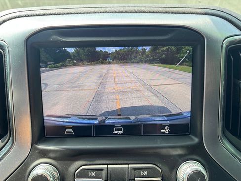 Used 2021 GMC Sierra 1500 SLT w/ SLT Premium Plus Package AWD/4WD image 34