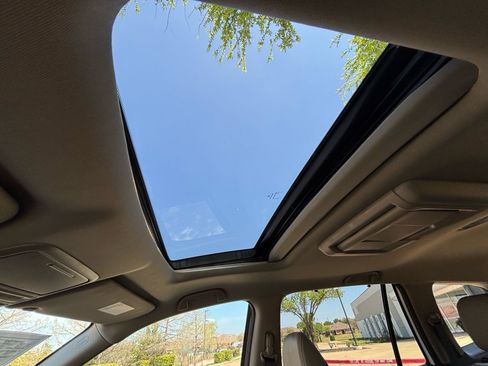 Used 2016 Honda Pilot Touring image 31