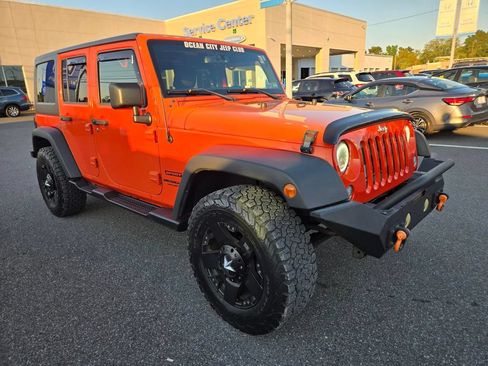 Used 2015 Jeep Wrangler Unlimited Sport w/ Quick Order Package 24S AWD/4WD image 3