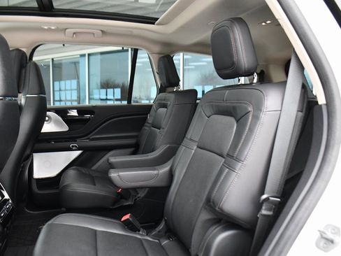 Used 2023 Lincoln Aviator Reserve w/ Equipment Group 201A image 23