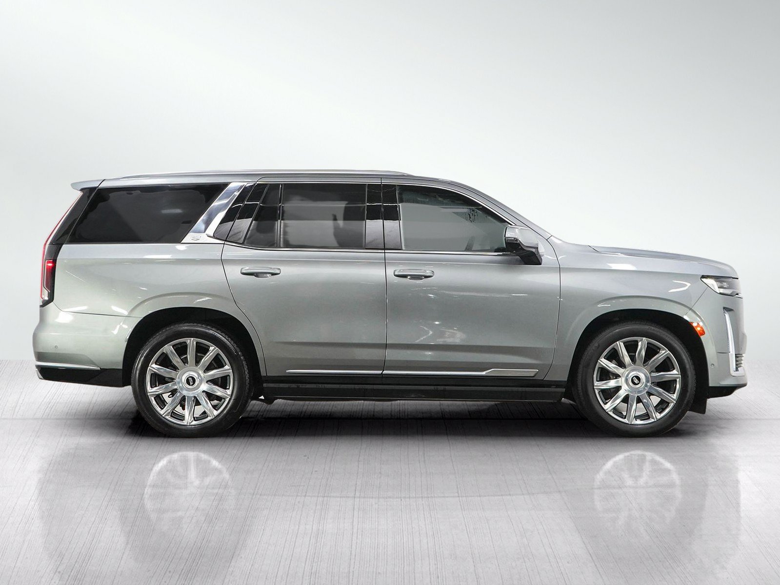 Used 2024 Cadillac Escalade Premium Luxury Platinum AWD/4WD image 7