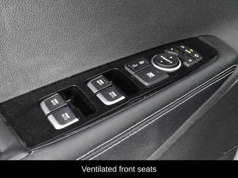 Used 2019 Kia Sorento SX AWD/4WD image 16
