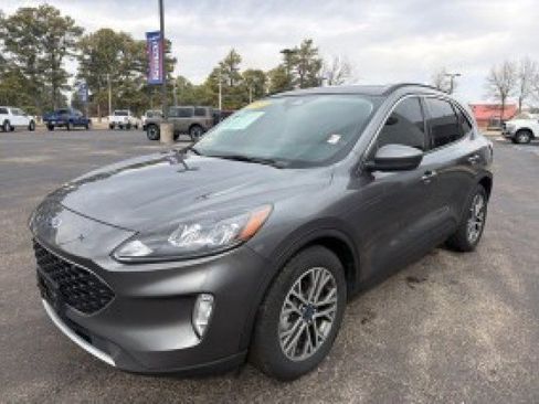 Used 2022 Ford Escape SEL w/ Technology Package FWD image 3