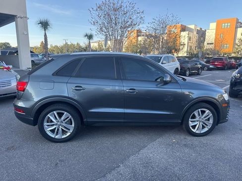 Used 2018 Audi Q3 2.0T Premium image 2