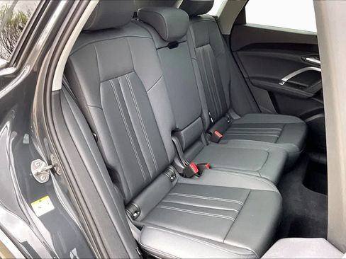 Certified 2025 Audi Q5 Premium w/ Convenience Package AWD/4WD image 20