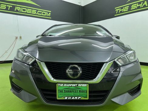 Used 2021 Nissan Versa SV FWD image 3