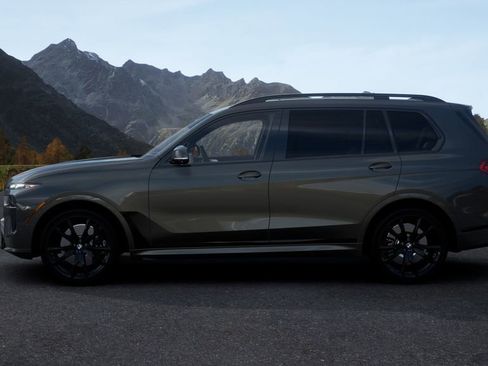 New 2026 BMW X7 M60i AWD/4WD image 30