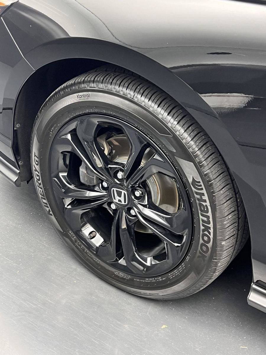 Certified 2025 Honda Accord SE image 36
