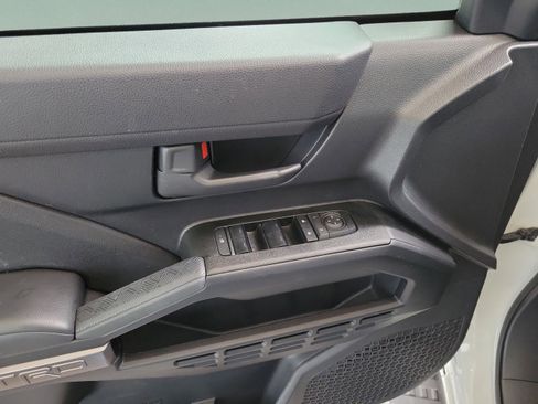 Certified 2025 Toyota 4Runner TRD Off-Road image 27