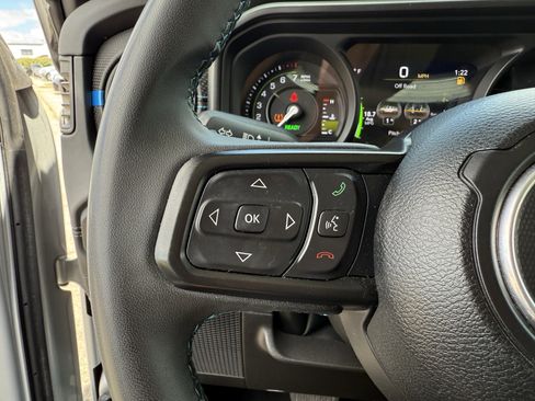 Used 2024 Jeep Wrangler Unlimited Rubicon 4xe image 17