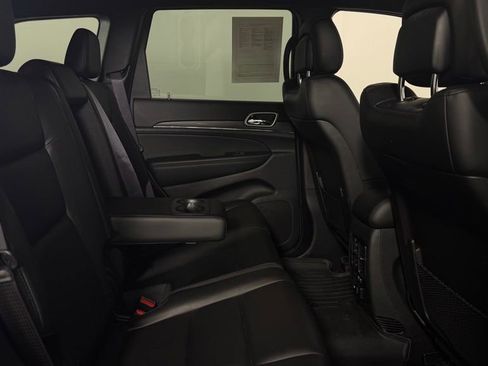 Used 2021 Jeep Grand Cherokee Limited AWD/4WD image 32