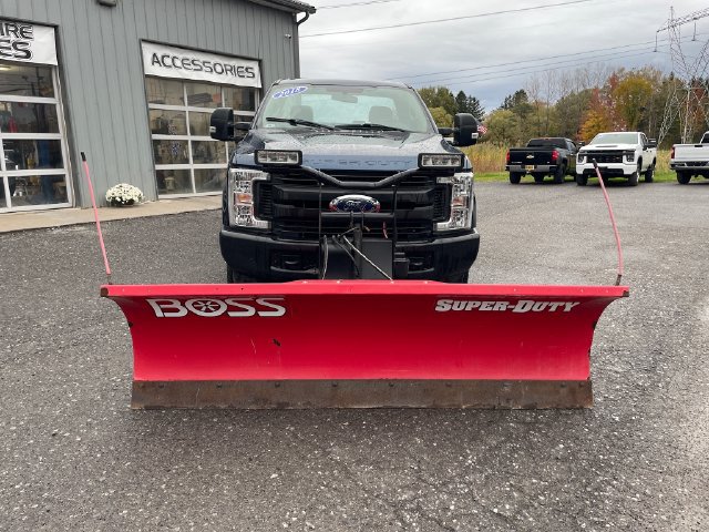Used 2018 Ford F250 XL w/ Power Equipment Group AWD/4WD image 2
