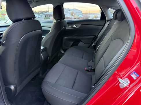 Used 2021 Kia Forte LXS image 12