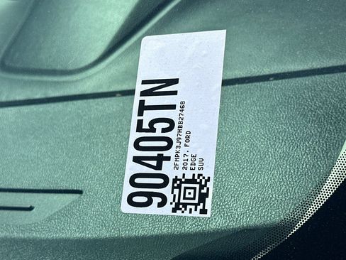 Used 2017 Ford Edge SEL w/ Equipment Group 201A FWD image 3