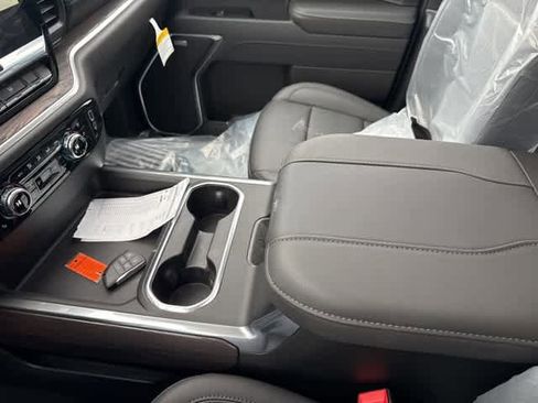 New 2026 GMC Sierra 2500 SLT w/ SLT Premium Package image 23