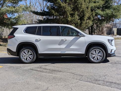 New 2026 GMC Acadia Elevation image 8