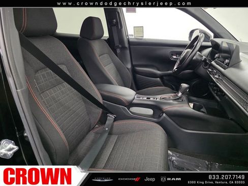 Used 2025 Honda HR-V Sport image 11