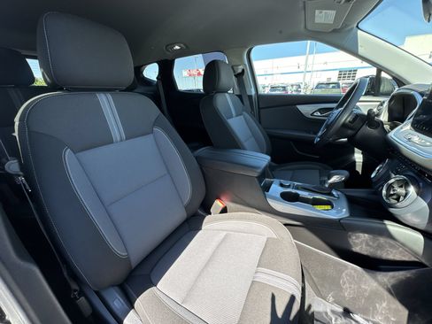 Certified 2025 Chevrolet Blazer LT AWD/4WD image 25
