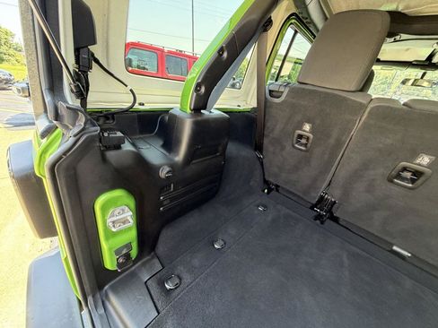 Used 2019 Jeep Wrangler Unlimited Sport S AWD/4WD image 35