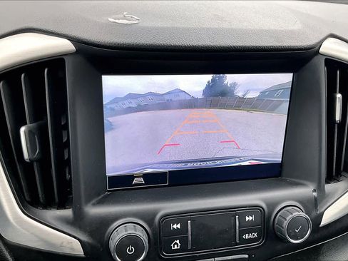 Used 2022 GMC Terrain SLE w/ Driver Convenience Package image 25