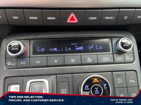 Used 2023 Hyundai Palisade Limited AWD/4WD image 25