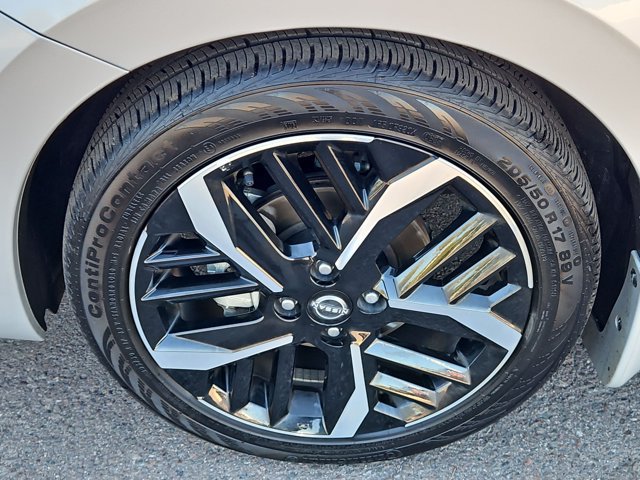 Certified 2025 Nissan Versa SR w/ Trunk Package FWD image 27