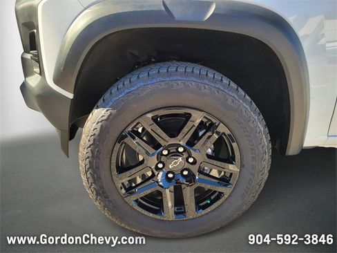 New 2025 Chevrolet Colorado Trail Boss w/ Midnight Edition image 9