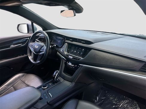 Used 2022 Cadillac XT5 Premium Luxury image 30