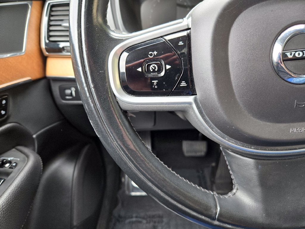 Used 2021 Volvo XC90 T6 Momentum w/ Advanced Package AWD/4WD image 14