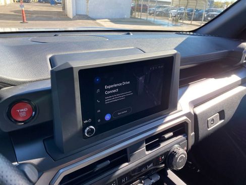 Used 2025 Toyota 4Runner SR5 image 21