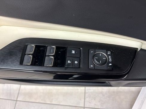 Used 2022 Lexus ES 350 w/ Premium Package FWD image 21