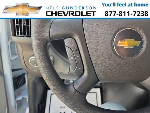 New 2025 Chevrolet Express 3500 LT w/ LT Preferred Equipment Group RWD image 23