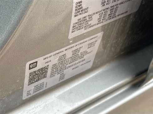 Used 2025 Chevrolet Silverado 1500 LTZ image 30