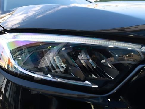 Used 2024 Mercedes-Benz GLC 300 GLC 300 image 34