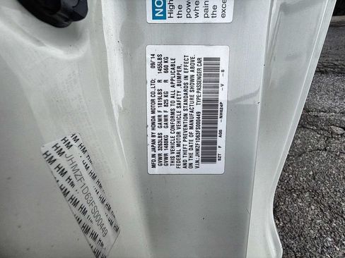 Used 2015 Honda CR-Z EX image 29