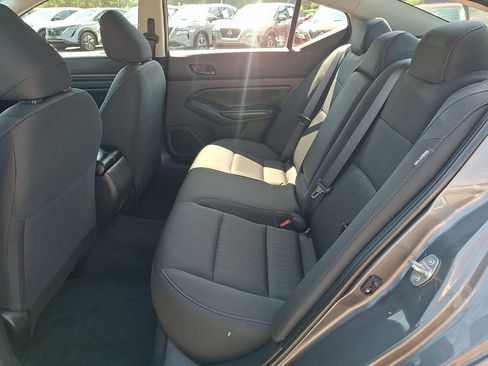 Certified 2025 Nissan Altima 2.5 S FWD image 11