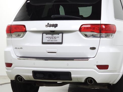 Used 2019 Jeep Grand Cherokee Overland AWD/4WD image 12