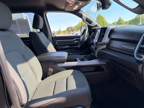Used 2019 RAM 1500 Big Horn AWD/4WD image 11