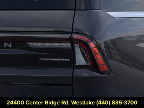 New 2026 Lincoln Navigator L Reserve AWD/4WD image 19